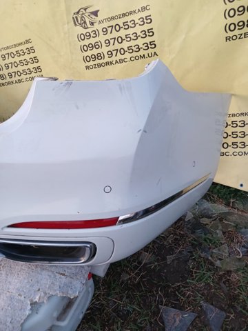 Бампер задній 51127427622 BMW