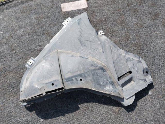 Щиток брудозахисний передньої арки крила 51757340744 BMW