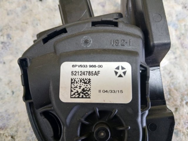 Педаль газу (акселератора) 52124785AE CHRYSLER