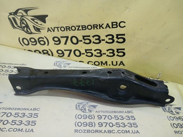Важіль задньої підвіски нижній, лівий 52356TZ5A91 HONDA