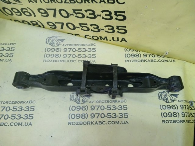 Балансир задній нижній, правий 551104BA0A NISSAN