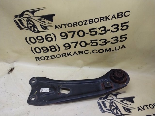 Важіль/тяга задньої підвіски подовжній нижній, лівий 55270G2000 HYUNDAI