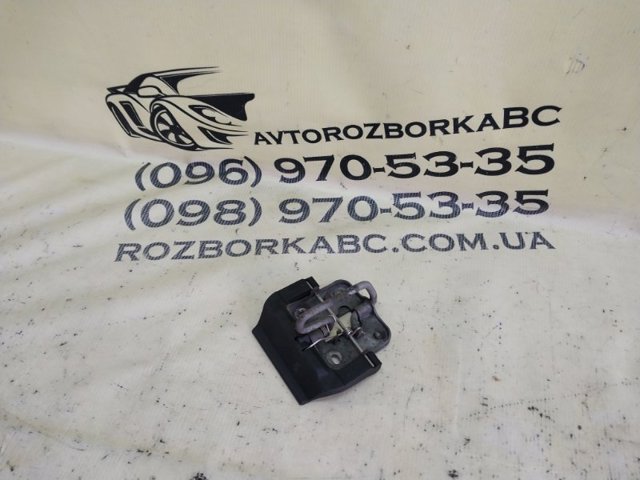 Стояк-гак замка капота 5NA823186C VAG