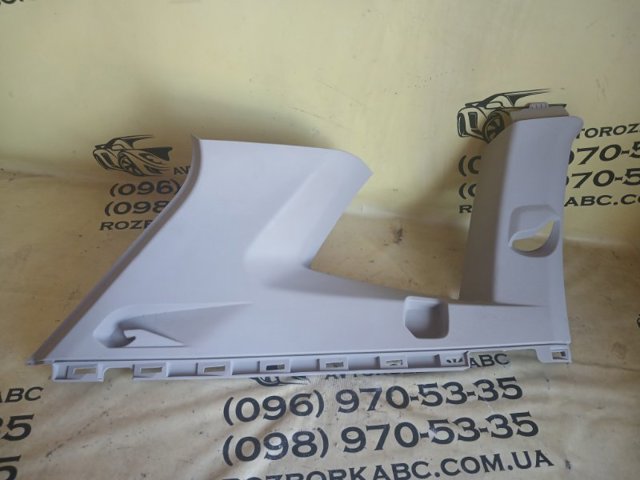 Обшивка стійки кузова внутрішня, задня ліва 5NN867287RM5 VAG