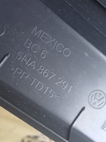 Обшивка стійки кузова внутрішньої, середня нижня ліва 5NN86729182V VAG