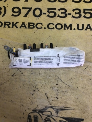 Подушка переднього сидіння 5NN880242D VAG