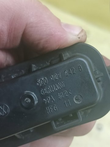 Клапан паливний зворотній 5Q0127242B VAG