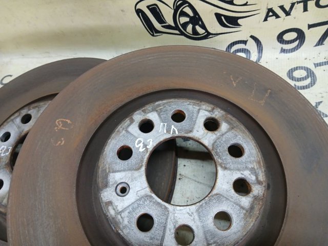 Гальмо дискове переднє 5Q0615301G VAG