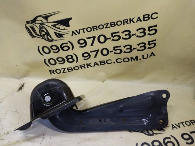 Важіль/тяга задньої підвіски подовжній нижній, лівий 5QF505223C VAG