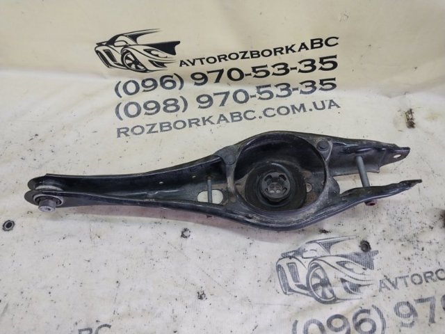 Балансир задній нижній 5QN505311 VAG
