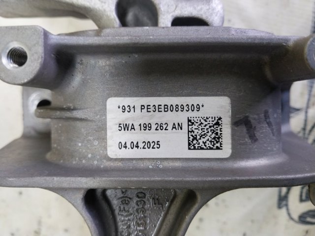 Права опора двигуна 5WA199262AN VAG