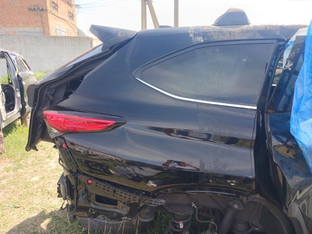 Крило праве заднє 610170E020 TOYOTA