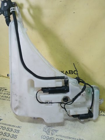 Бачок омивача лобового скла 61667241680 BMW