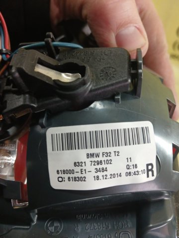 Ліхтар задній правий, внутрішній 63217296102 BMW