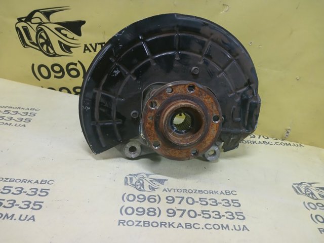 Цапфа - поворотний кулак передній, лівий 68080869AD CHRYSLER