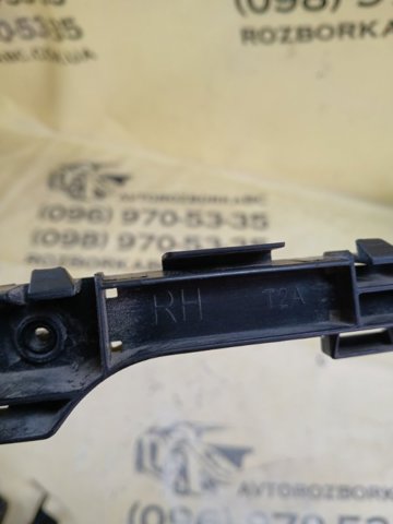Напрямна заднього бампера, права 71593T2AA01 HONDA