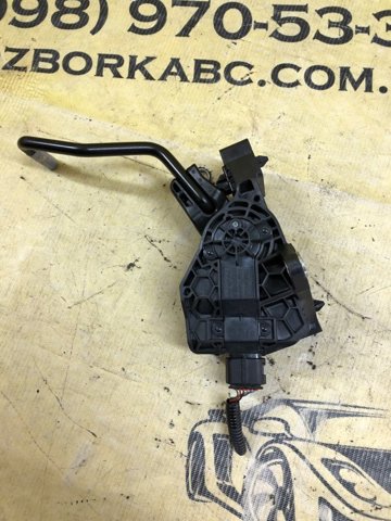 Педаль акселератора 7811076130 TOYOTA