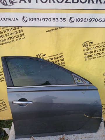 Пасажирські передні двері 801006CA0A NISSAN