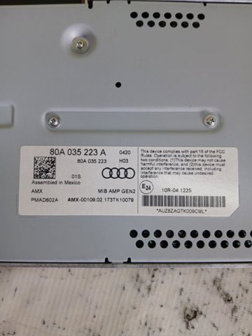 Підсилювач звуку аудіосистеми 80A035223A VAG
