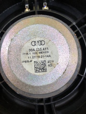 Динамік передньої двері 80A035411 VAG
