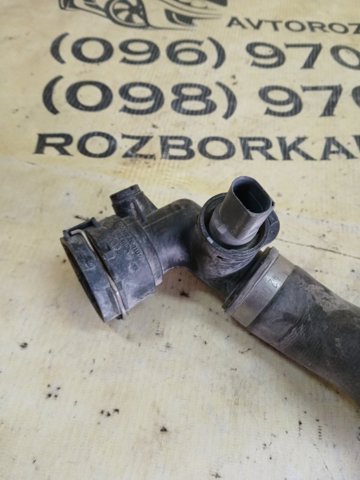 Шланг/патрубок радіатора охолодження, нижній 80A122055AF VAG