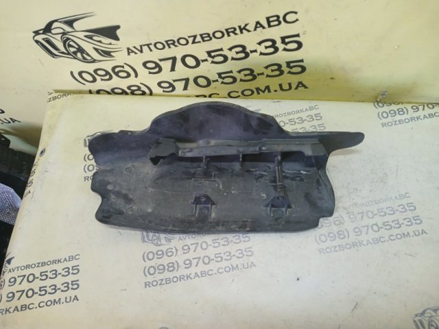 Захист заднього нижнього важеля 80A505416C VAG