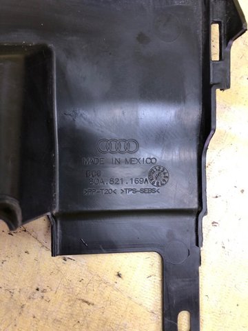 Ущільнювач крила 80A821169A VAG