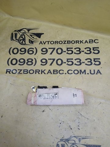 Подушка Айрбег спинки сидіння правого 80A880242F VAG