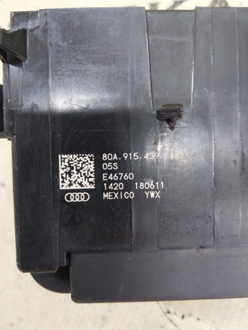 Авто акумулятор 80A915459 VAG