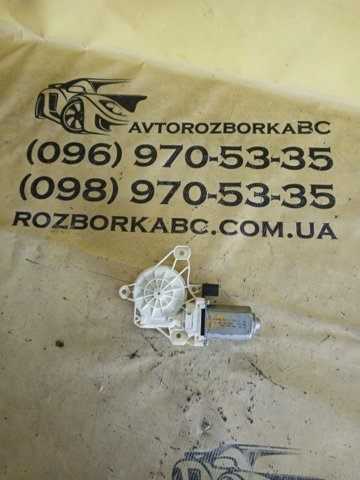 Мотор склопідйомника дверей передніх, лівих 80A959801 VAG