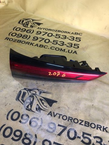 Задня ліва внутрішня фара 815900E180 TOYOTA