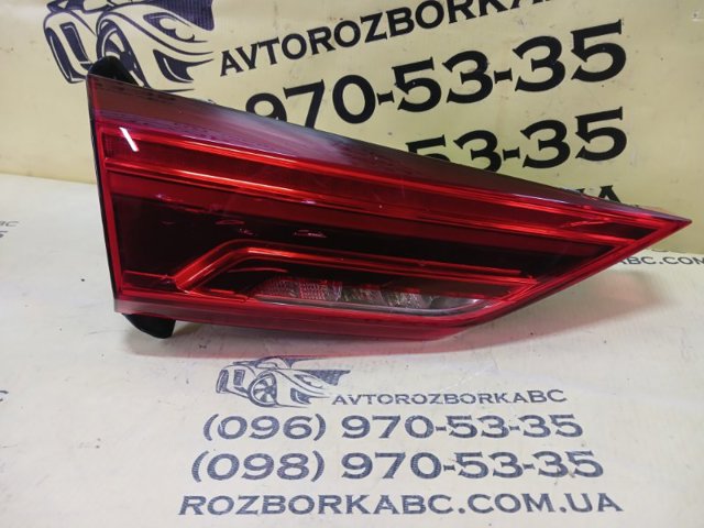 Стоп задній 83A945093B VAG