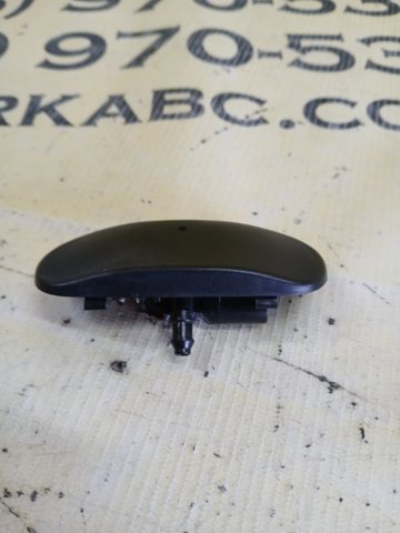 Форсунка омивача скла лобового, ліва 83A955987A VAG
