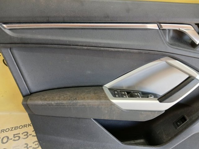 Картка обшивки задніх дверей лівих 83B867103SSWS VAG