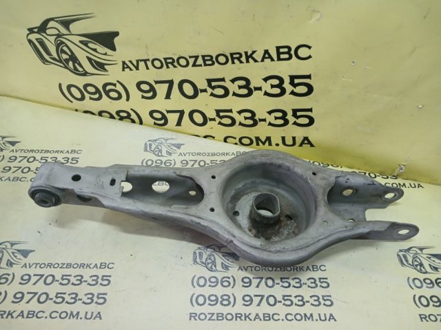 Важелі задньої підвіски 84708923 GM