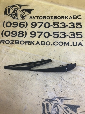 Важіль-поводок двірника заднього скла 852410E080 TOYOTA