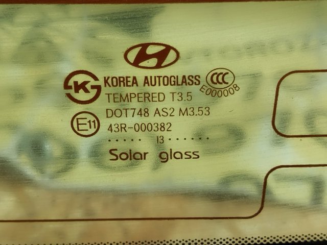 Скло заднє 871103S010 HYUNDAI