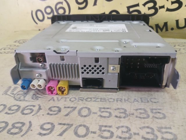 Блок керування мультимедійний 8W0035652J VAG