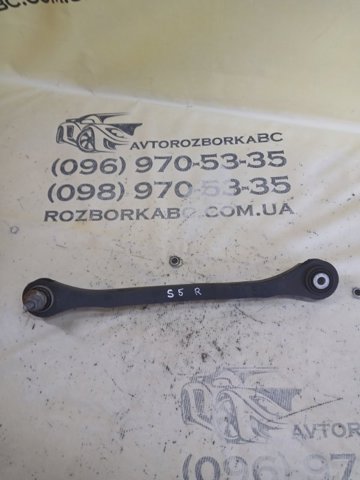Поперечна тяга задньої підвіски 8W0501530D VAG