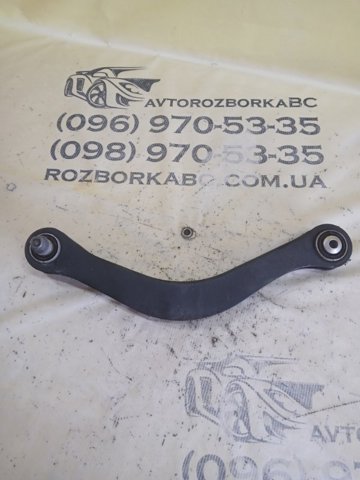 Важіль підвіски задній лівий 8W0505397E VAG