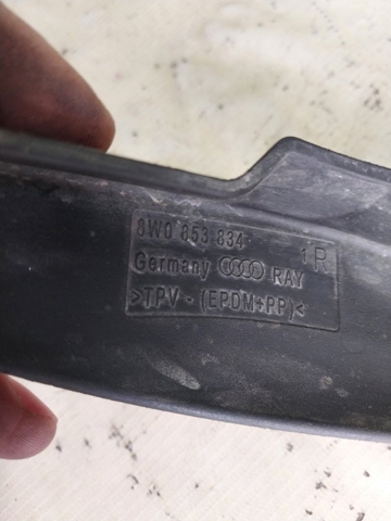 Спойлер 3/5-х, задніх дверей 8W0853834 VAG