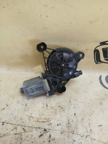 Мотор склопідйомника дверей передніх, правих 8W0959802 VAG