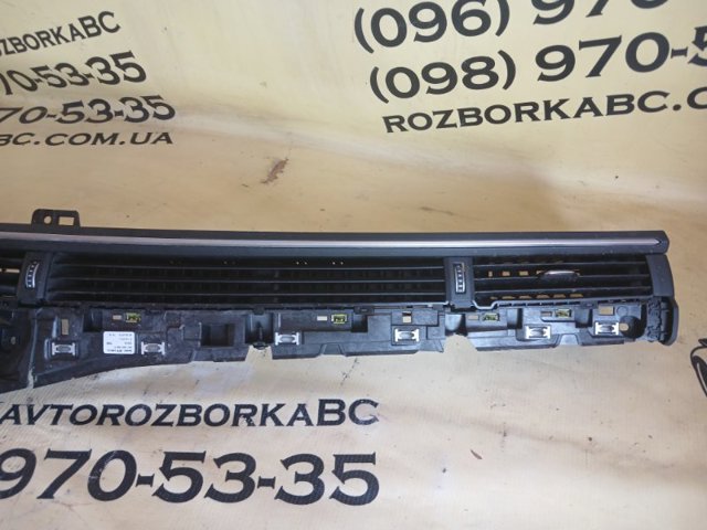 Решітка повітропровода 8W1820902D VAG