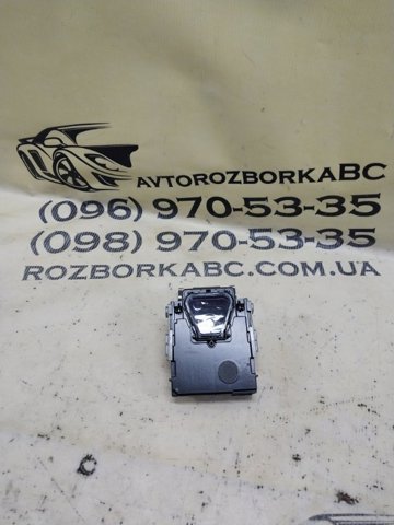 Камера системи забезпечення видимості 8W6907217 VAG