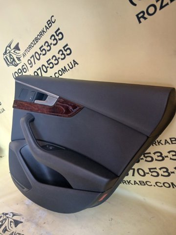 Оббивка дверей бічної (зсувної) 8W8867304BWFA VAG