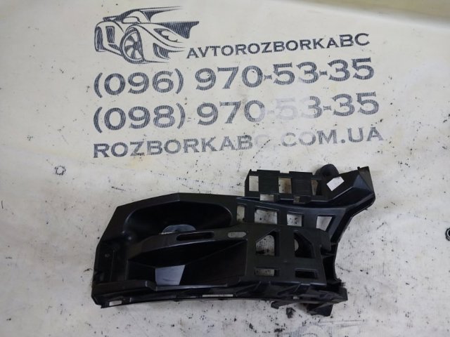 Кронштейн бампера заднього, правий 95B807572 VAG