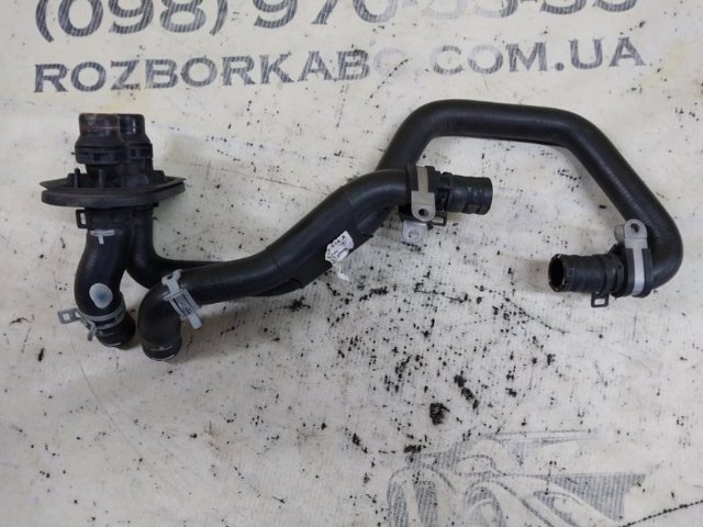 Патрубок грубки 95B819337 VAG