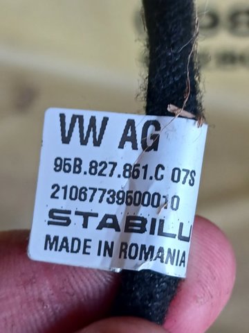 Амортизатор для багажника газовий 95B827851C VAG