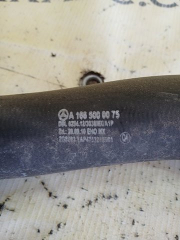 Патрубок системи охолодження A1665000075 MERCEDES