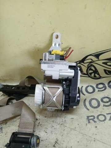 Ремені безпеки A1668603886 MERCEDES